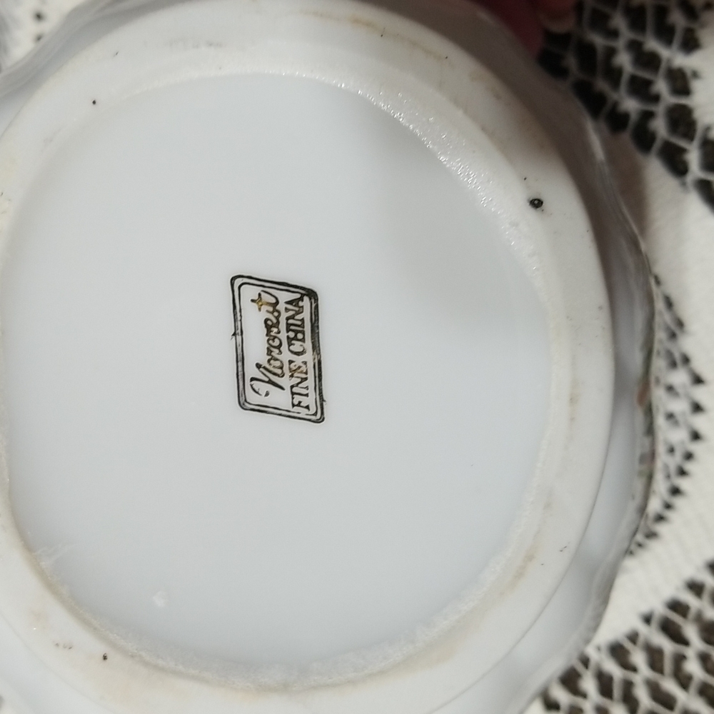 Vintage  Tea pot. - Picture 5 of 9